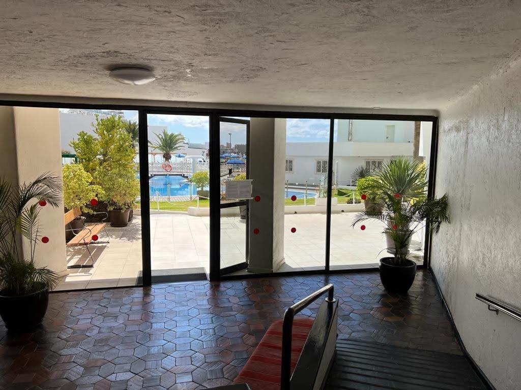 Cozy Apartment In The Center Of Costa Adeje On The 1St Coastline Exterior photo